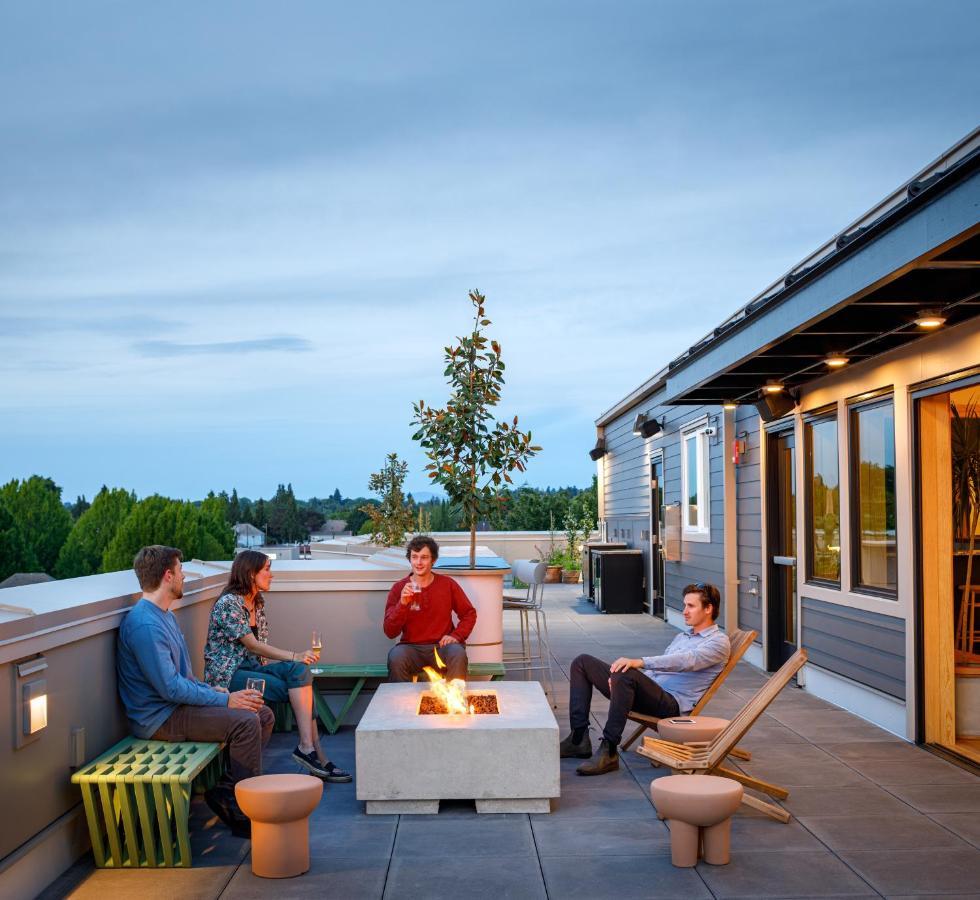 Hotel Lolo Pass Portland